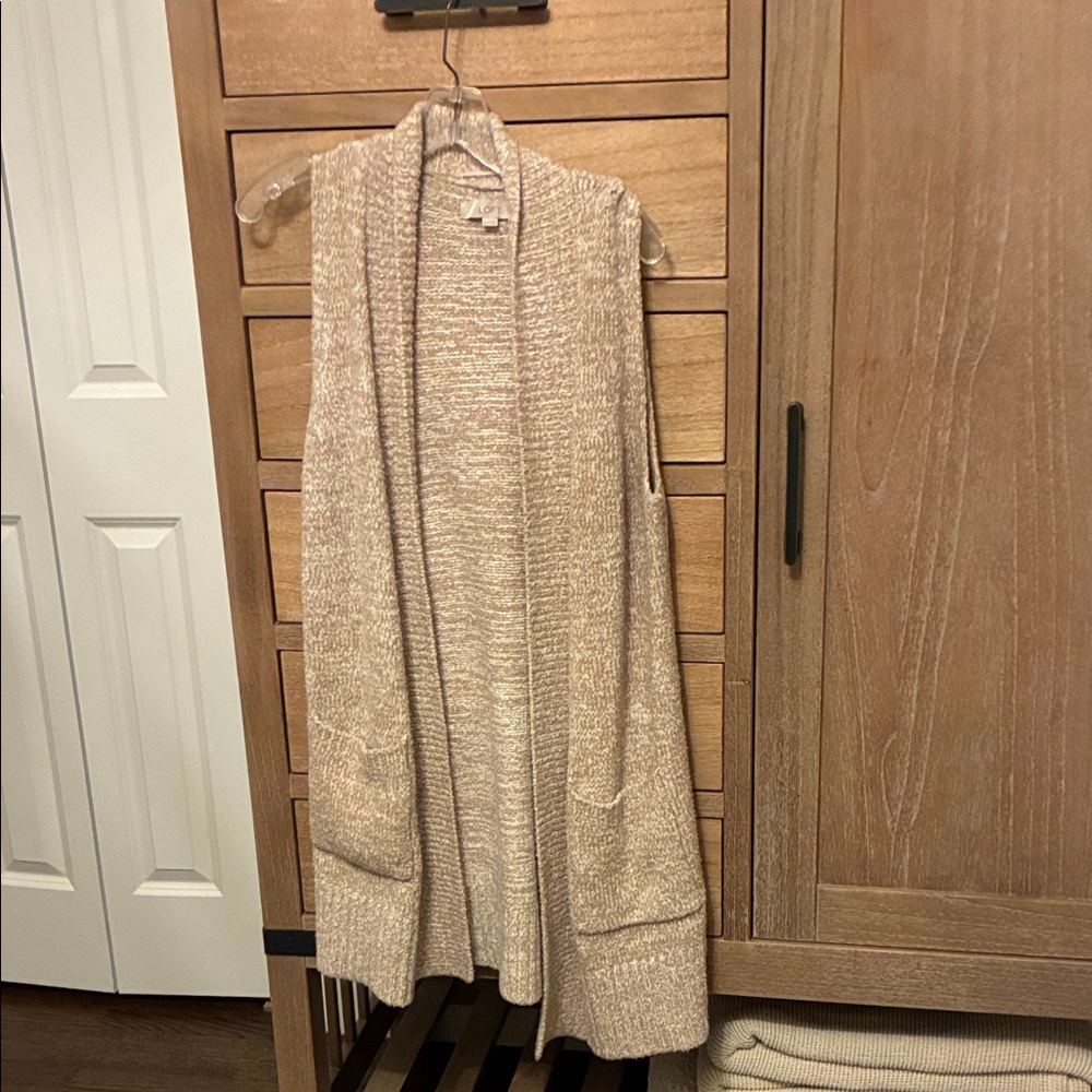 Loft Women's Beige Soft Sweater Vest with pockets